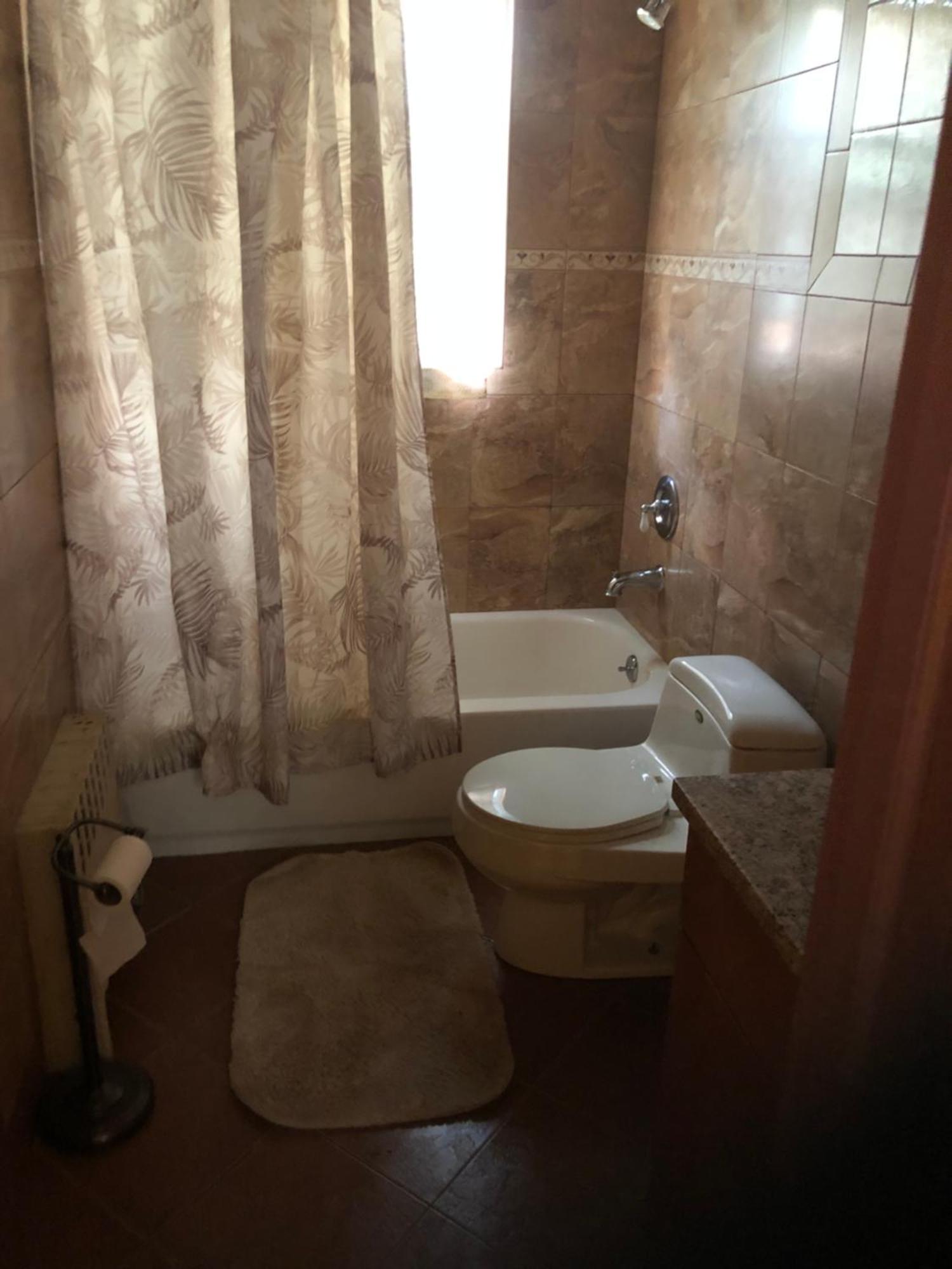 Bed & Breakfast Private With Own Entrance To Share New York