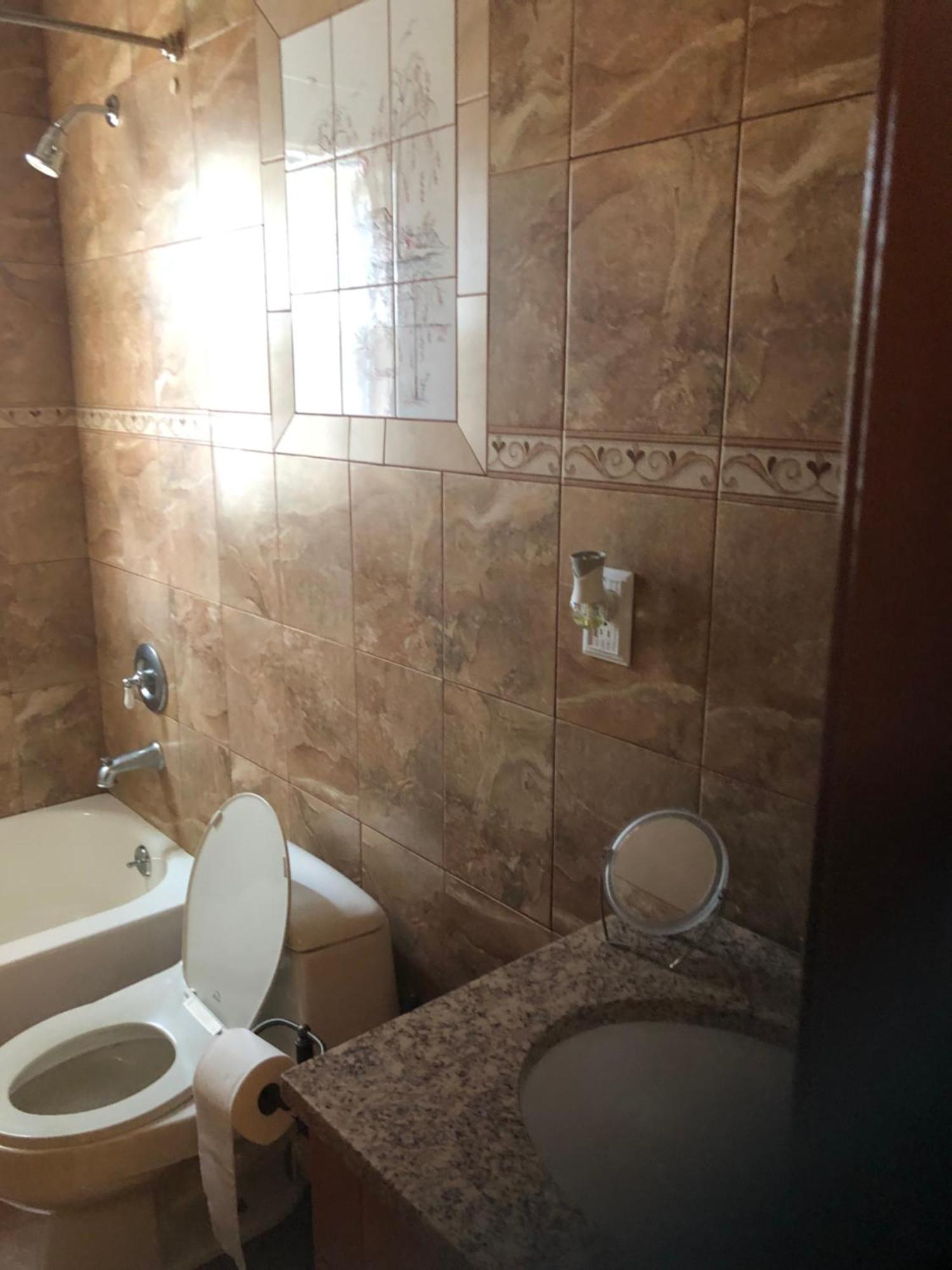 Private Unit With Own Entrance To Share
