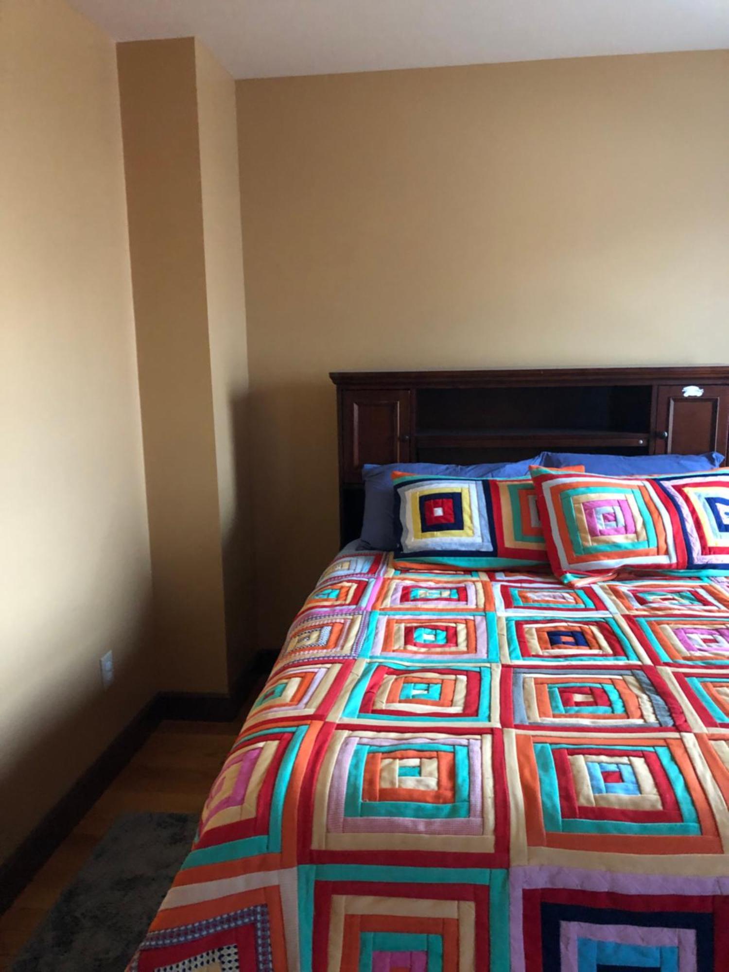Bed & Breakfast Private With Own Entrance To Share *