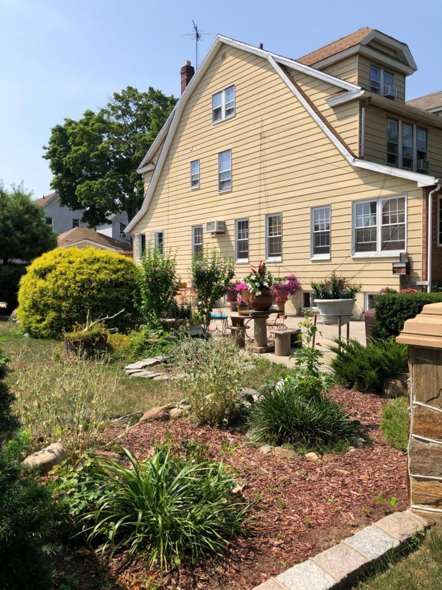 Private Unit With Own Entrance To Share * New York